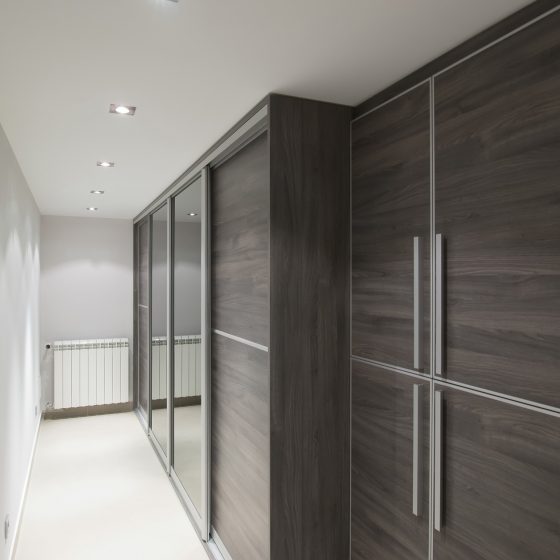 walk in closet, grey bedroom ideas, fitted wardrobes